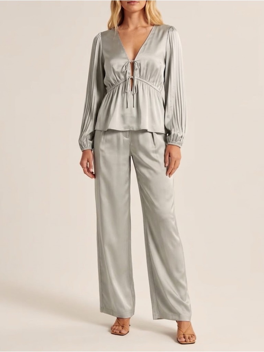 SET Abercrombie & Fitch Satin Sloane Trousers & Tie Front Peplum Blouse in Sage